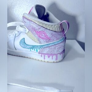 Jordan Nike 1 Mid Ice Cream